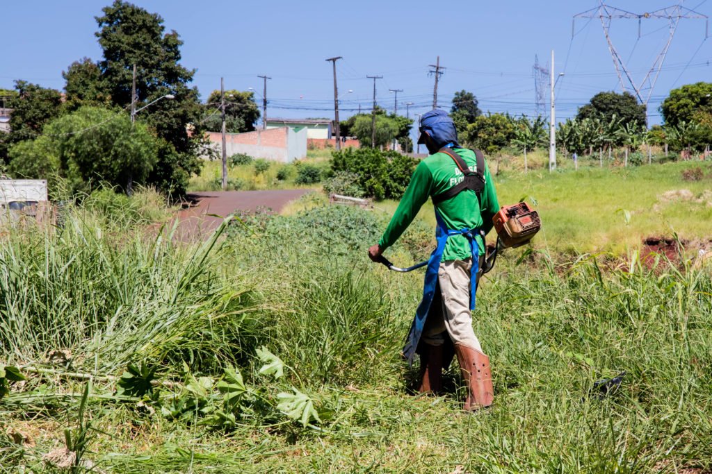Matutina suspende uso de agrotóxicos na capina urbana após recomendação do Ministério Público do Trabalho 1 No momento, você está visualizando Matutina suspende uso de agrotóxicos na capina urbana após recomendação do Ministério Público do Trabalho